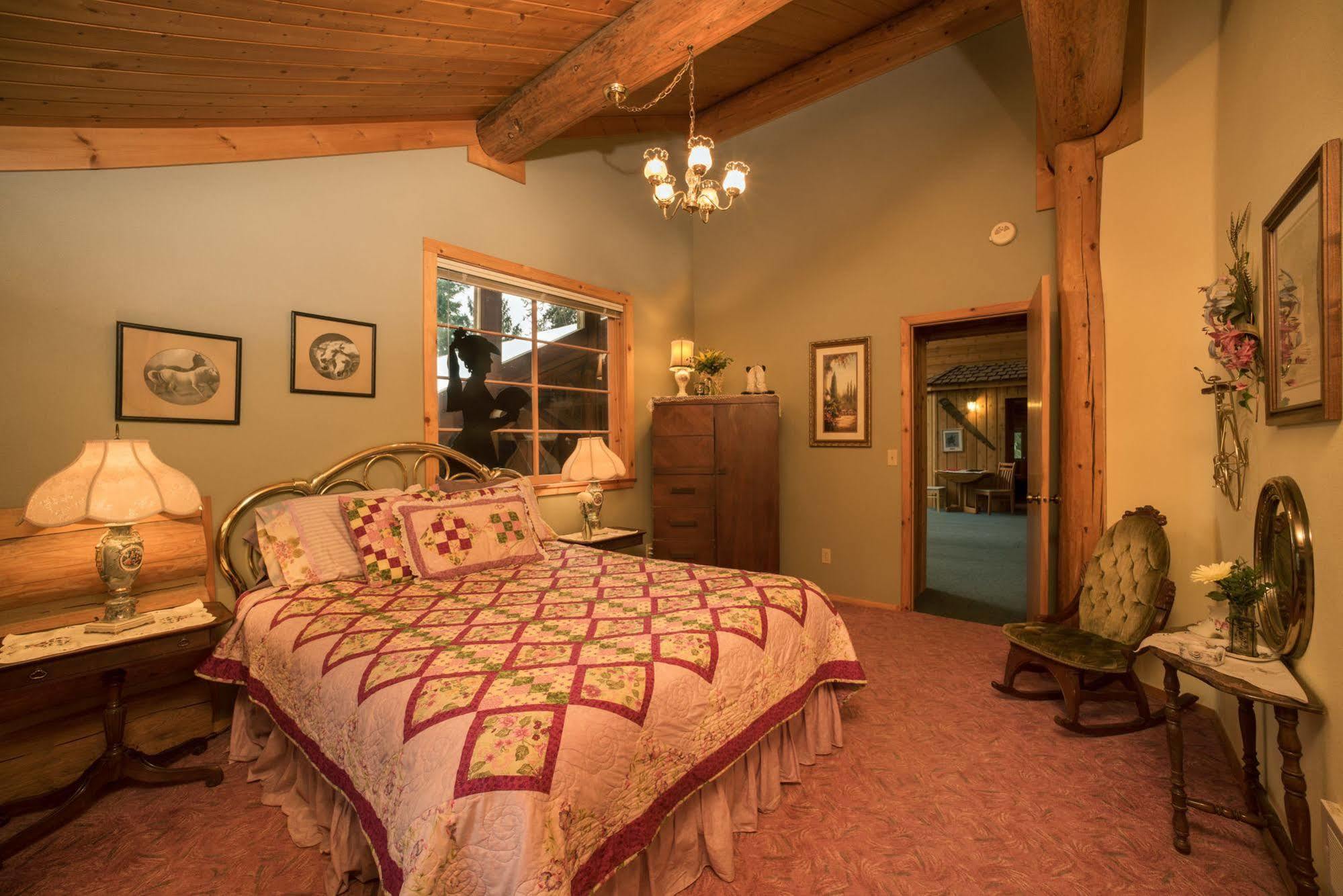 סנדפוינט Western Pleasure Guest Ranch מראה חיצוני תמונה